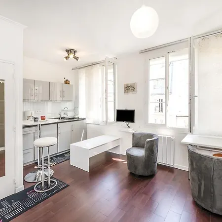 Temple Goncourt Studio * Paris