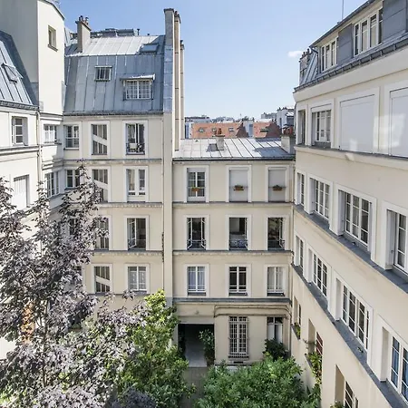 Temple Goncourt Studio *